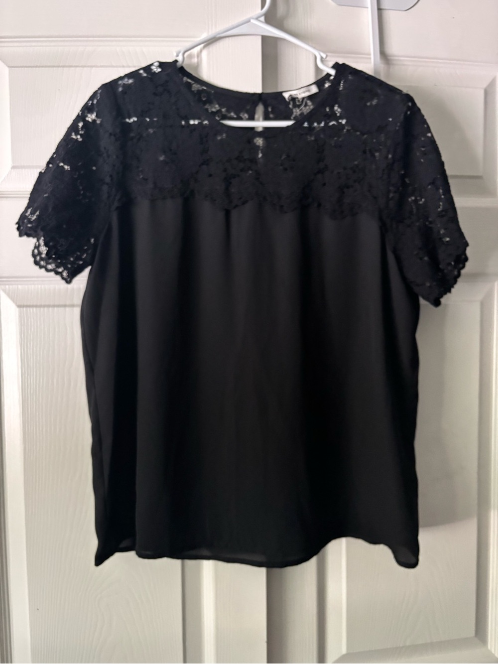 Pleione Black Lace Short Sleeve Blouse Women’s Large